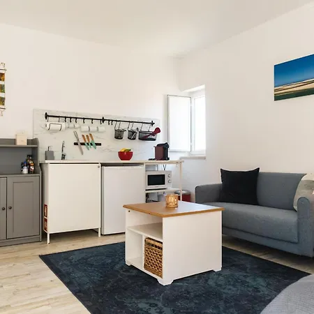 Апартаменты Spacious In Sunny Minutes To *
