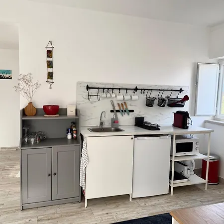 Апартаменты Spacious In Sunny Minutes To *