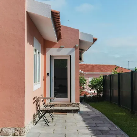 Spacious In Sunny Minutes To Лориньян