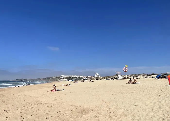 Spacious In Sunny Minutes To Lourinhã